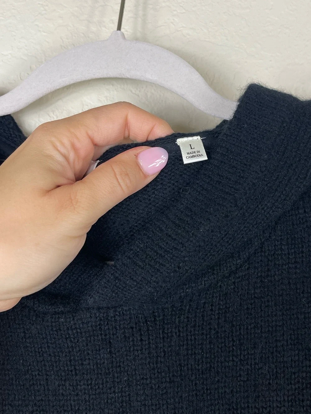 Alo Yoga New Class Cashmere Hoodie Black Size Large NWT